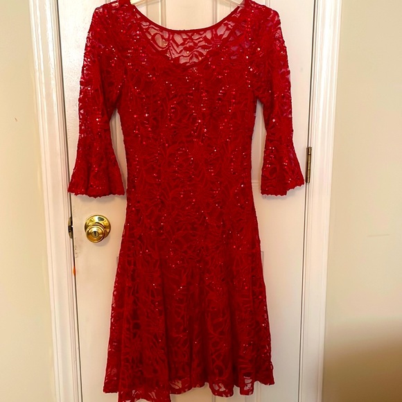 Red Dress, Chris McLaughlin size 4 - Picture 2 of 2